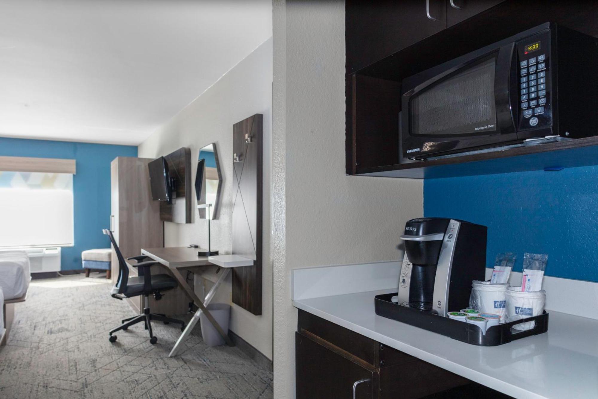 Holiday Inn Express & Suites Roanoke Rapids By Ihg Eksteriør billede