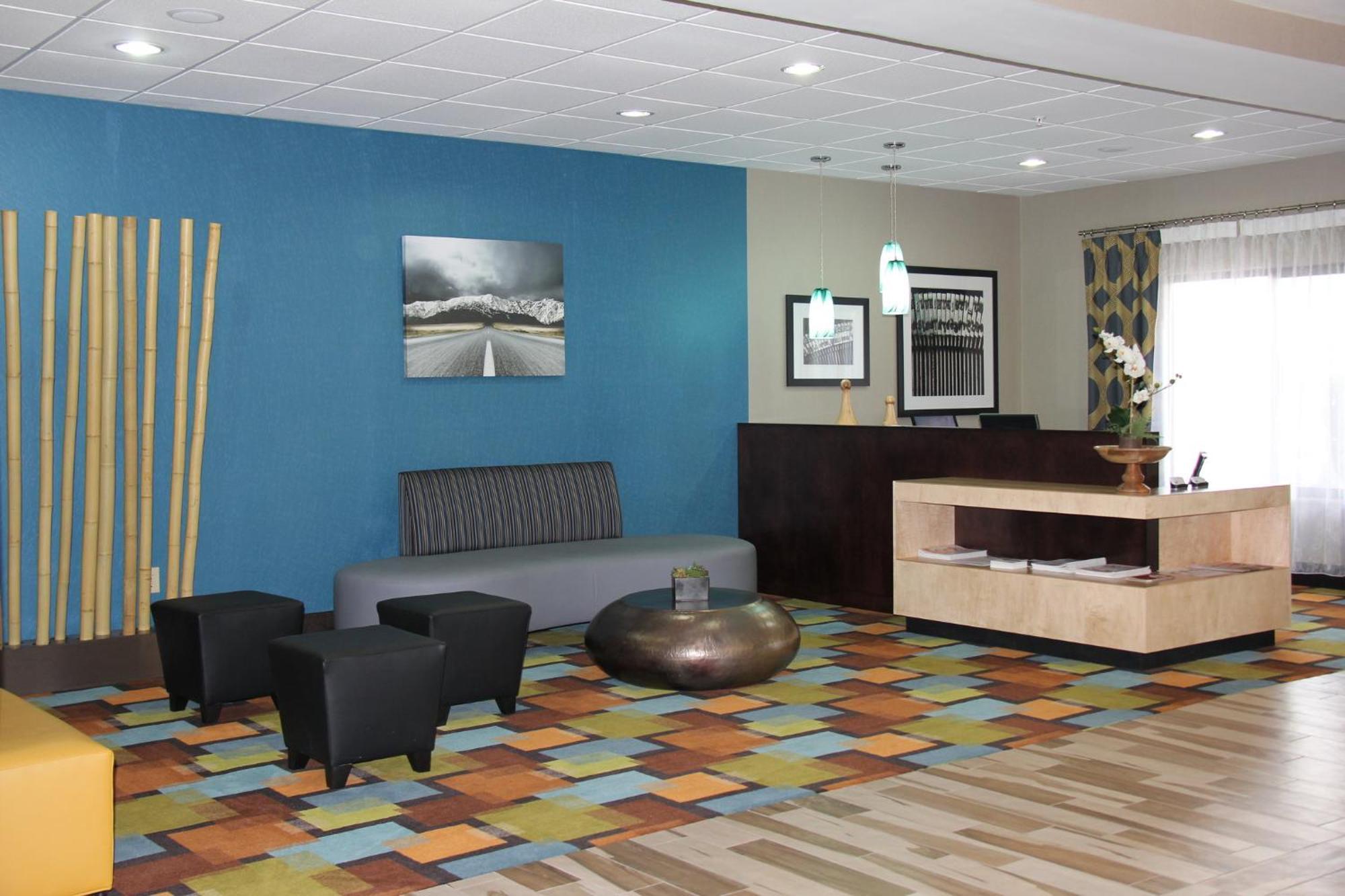 Holiday Inn Express & Suites Roanoke Rapids By Ihg Eksteriør billede