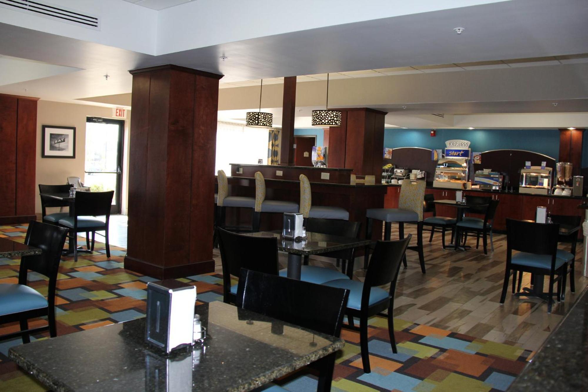 Holiday Inn Express & Suites Roanoke Rapids By Ihg Eksteriør billede