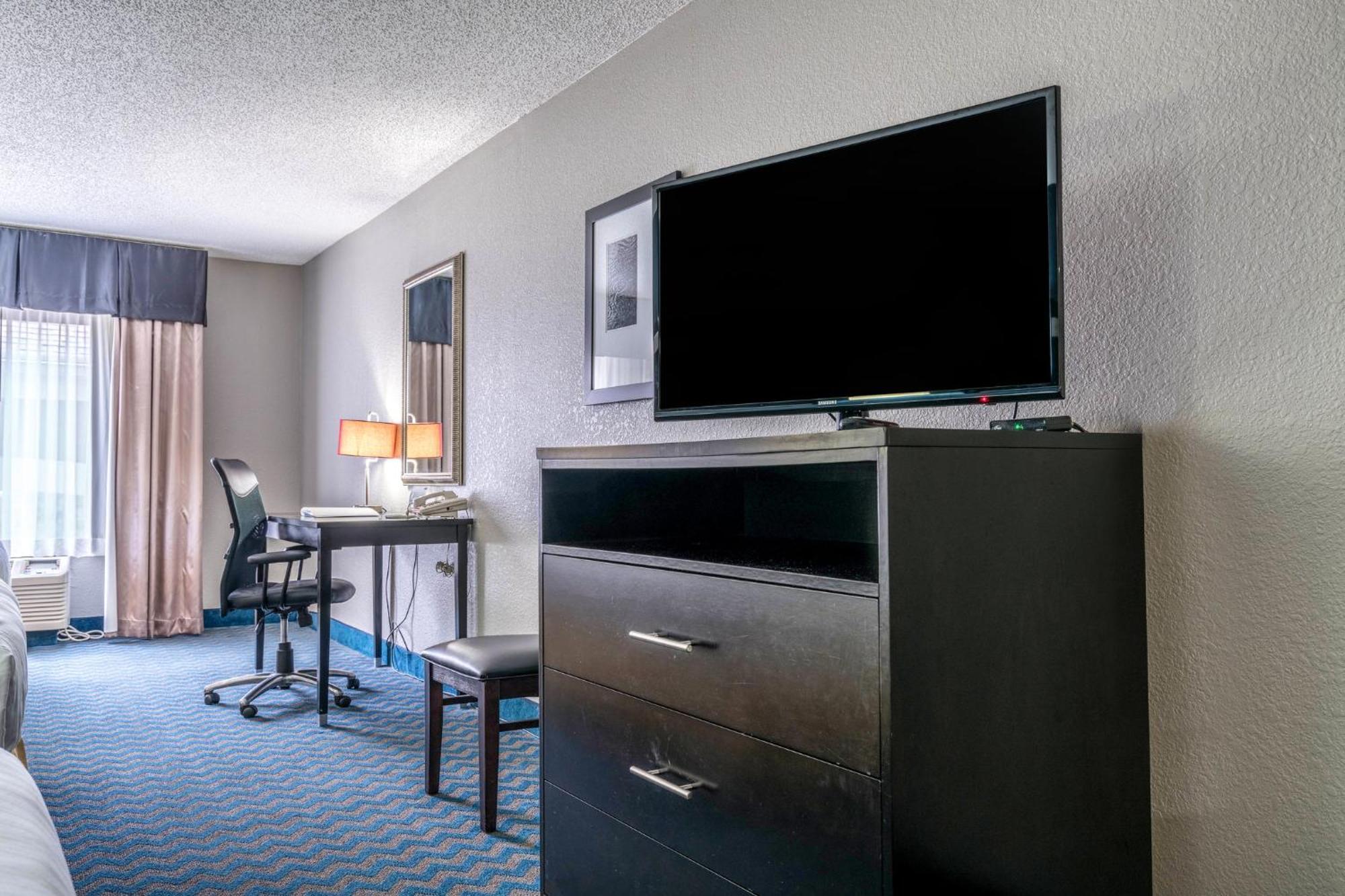Holiday Inn Express & Suites Roanoke Rapids By Ihg Eksteriør billede