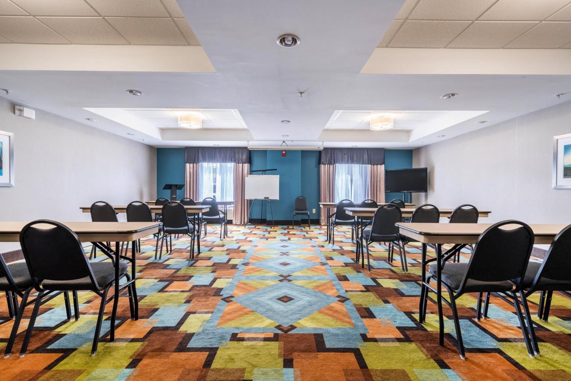 Holiday Inn Express & Suites Roanoke Rapids By Ihg Eksteriør billede