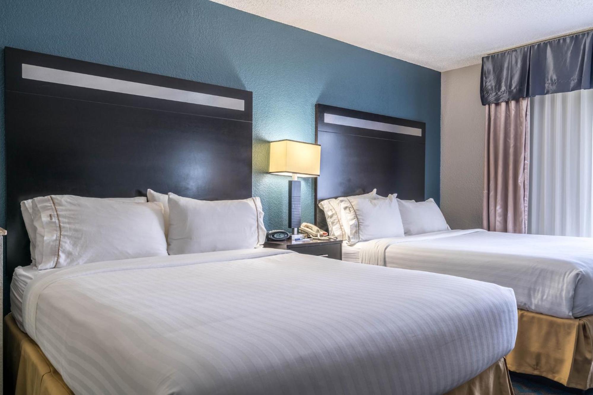 Holiday Inn Express & Suites Roanoke Rapids By Ihg Eksteriør billede
