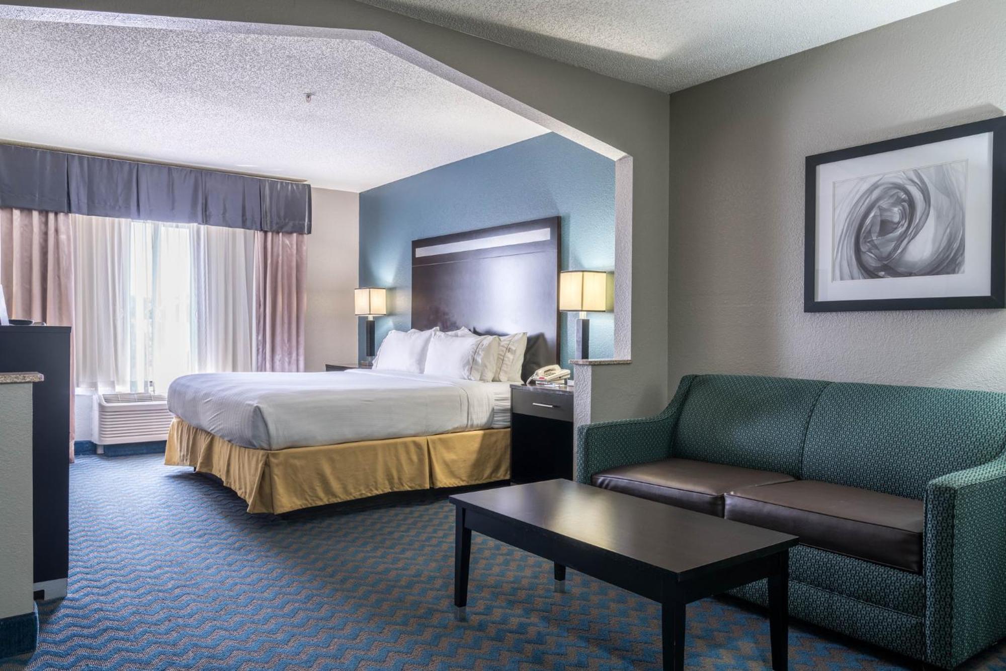 Holiday Inn Express & Suites Roanoke Rapids By Ihg Eksteriør billede