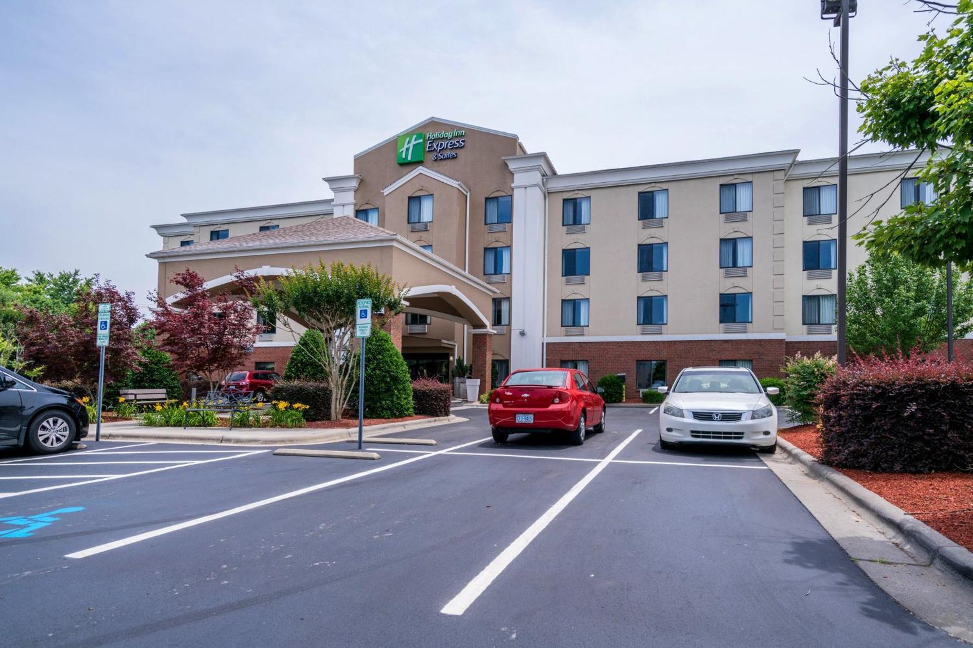 Holiday Inn Express & Suites Roanoke Rapids By Ihg Eksteriør billede