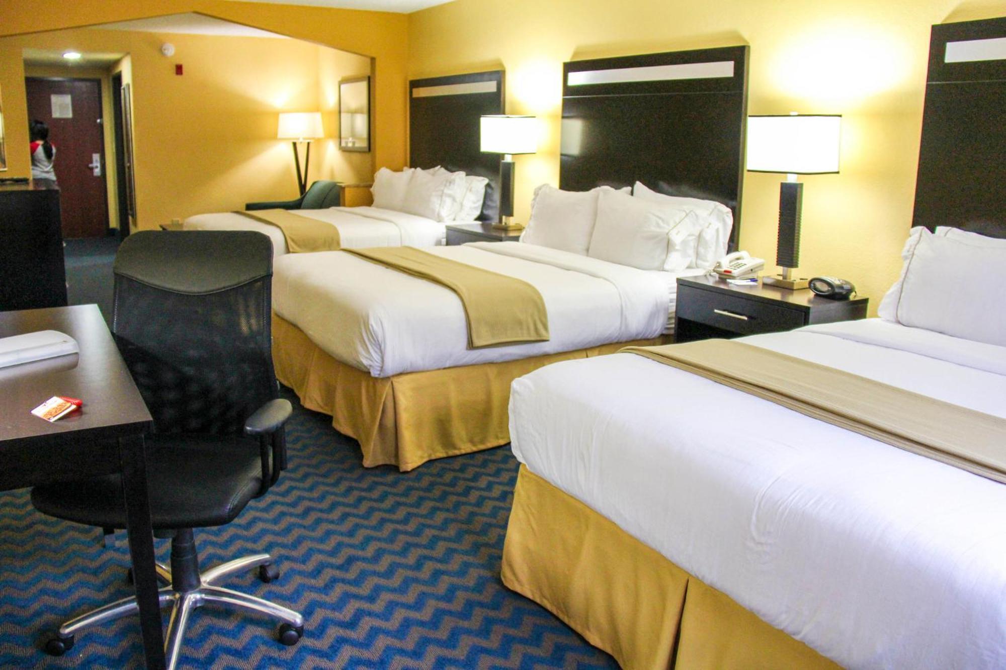 Holiday Inn Express & Suites Roanoke Rapids By Ihg Eksteriør billede